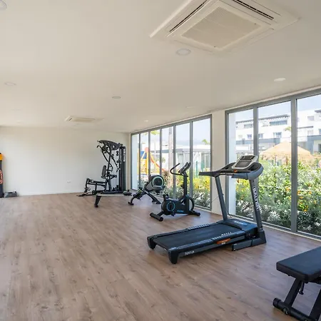 Habitat Valle With Pool, Gym & Playground By Downtown Spain Apartmán *